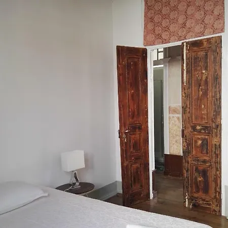 Casa Da Rainha Азамбужа