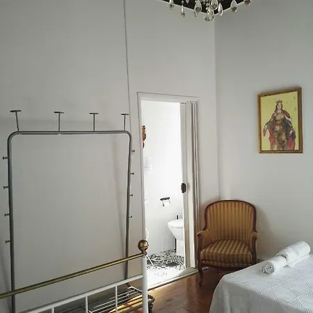 Гостевой дом Casa Da Rainha Азамбужа