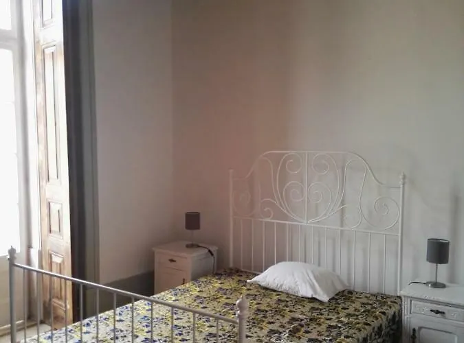 Πανσιόν Casa Da Rainha 3*